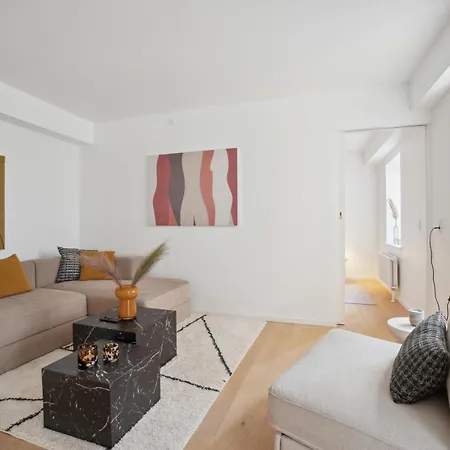 Apartment Nyrenoveret Designerbolig I Hjertet Af K